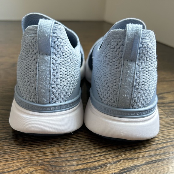 APL Women’s Sneakers - Size 7 - Picture 3 of 3